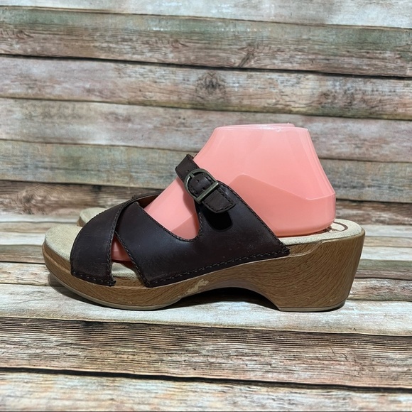 Dansko Brown Leather Sela Sandals - Picture 1 of 8
